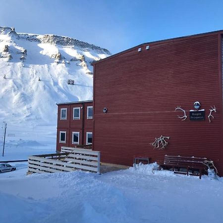 לונגיירביין Haugen Pensjonat Svalbard מראה חיצוני תמונה